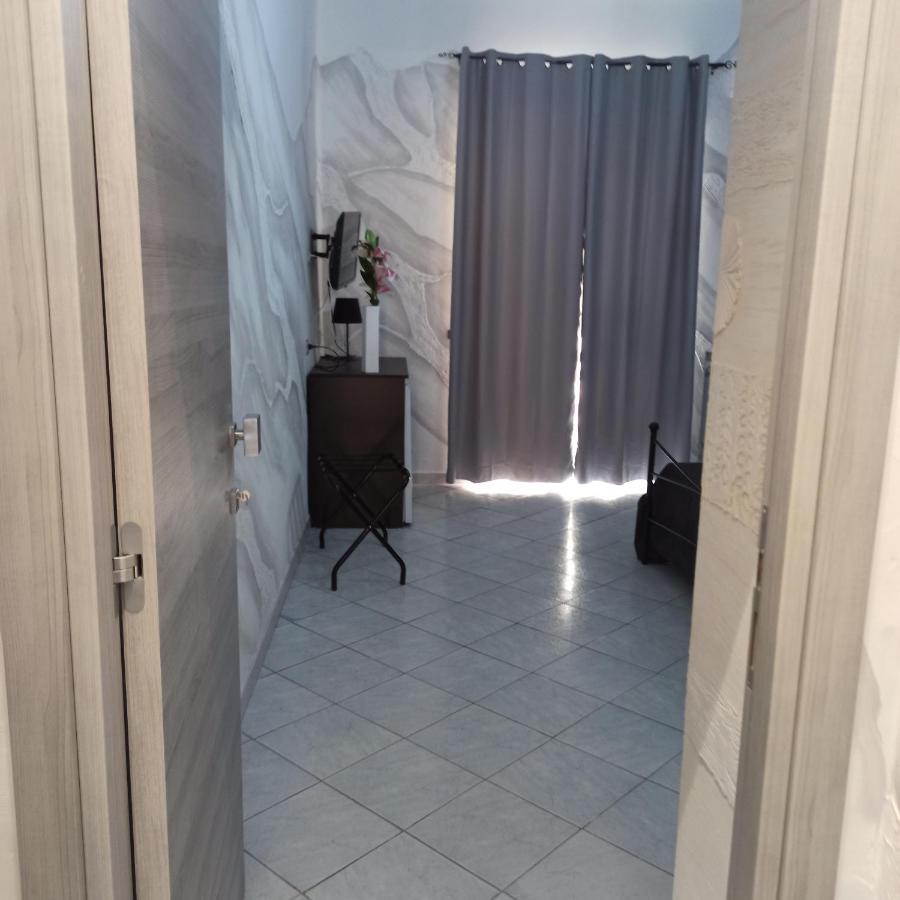 In The Center Rooms Napoli Exterior foto